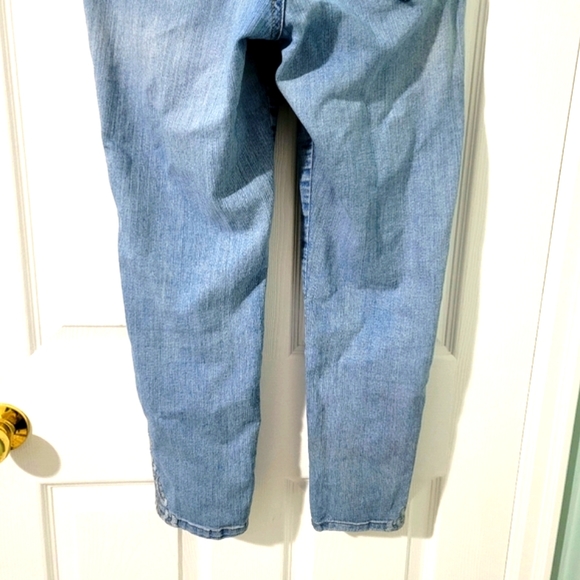 NYDJ Petite Ankle Women's Distressed Denim Jeans Size 8 - Picture 7 of 12